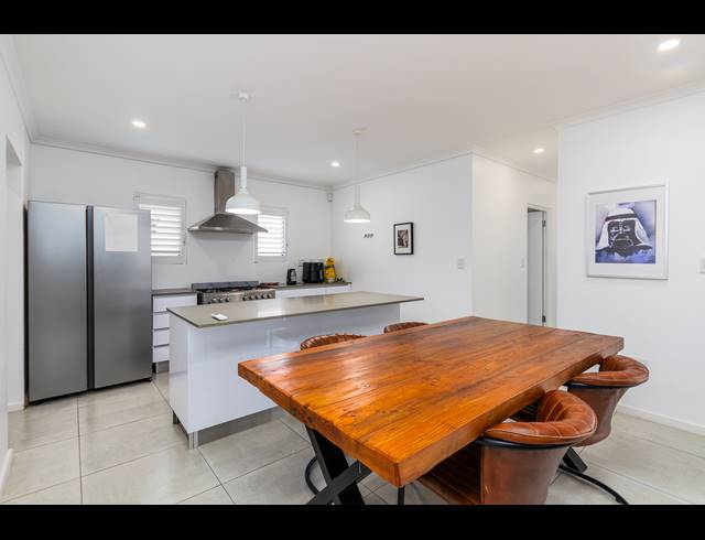 3 BEDROOM FREEHOLD FOR SALE IN SANDOWN